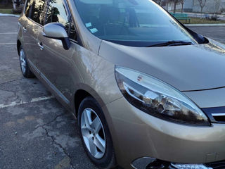 Renault Grand Scenic foto 10