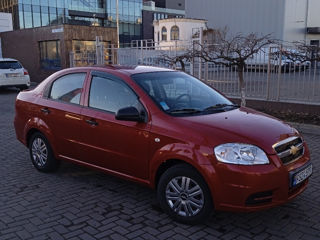 Chevrolet Aveo foto 2