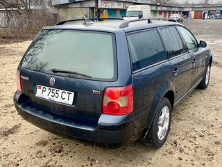 Volkswagen Passat foto 3