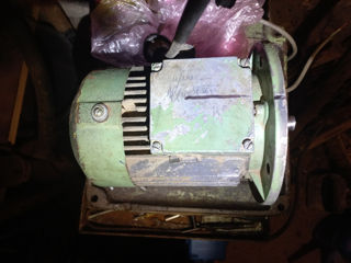 Vând motor de 0.55kw foto 3