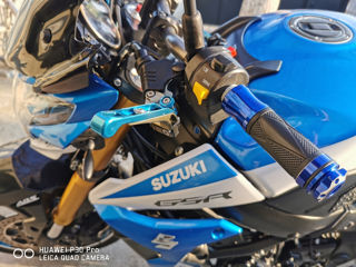 Suzuki GSR750 ABS foto 9