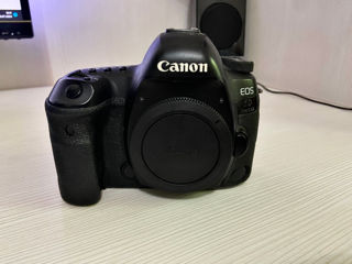 Canon EOS 5D Mark IV foto 2