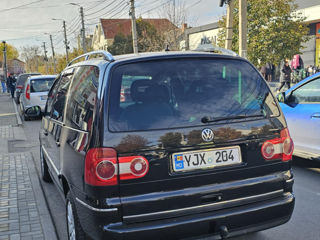 Volkswagen Sharan foto 2