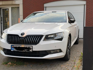 Skoda Superb foto 2