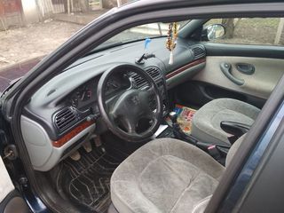 Peugeot 406 foto 2