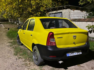 Dacia Logan foto 4