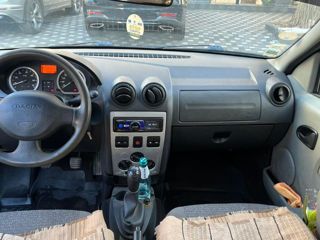 Dacia Logan foto 7