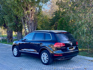 Volkswagen Touareg foto 3