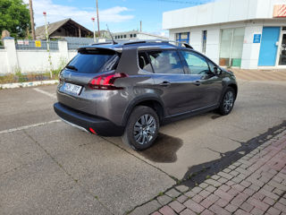 Peugeot 2008 foto 3