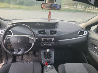 Renault Grand Scenic foto 9