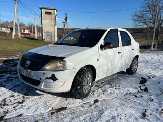 Dacia Logan foto 4