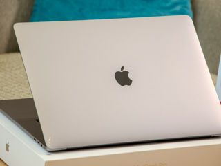 Macbook Pro 15 2019/ Core I7 9750H/ 32Gb Ram/ Radeon Pro 560X/ 500Gb SSD/ 15.4" Retina!! foto 12