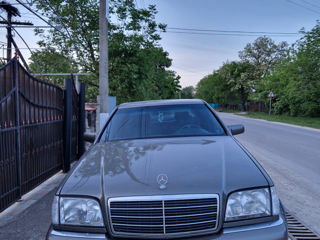 Mercedes S-Class foto 4