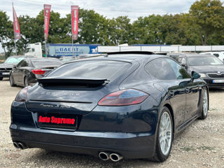 Porsche Panamera foto 8