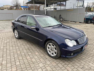 Mercedes C-Class foto 6