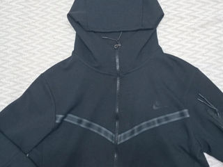 Nike tech fleece black