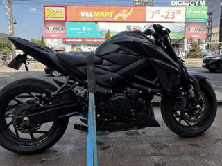 Suzuki GSX 750