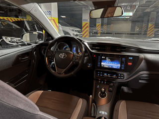 Toyota Auris foto 13