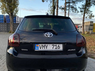 Toyota Auris foto 4