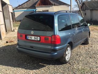 Volkswagen Sharan foto 5