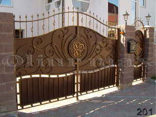 Перила , ворота,  заборы,козырьки , решётки,  металлические двери  , другие изделия из металла. foto 9