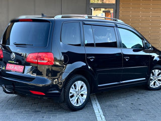 Volkswagen Touran фото 3