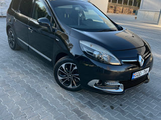 Renault Grand Scenic foto 2