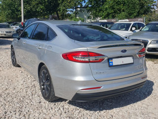 Ford Fusion foto 4