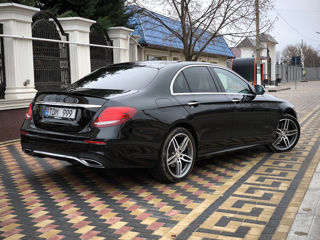 Mercedes E-Class foto 2