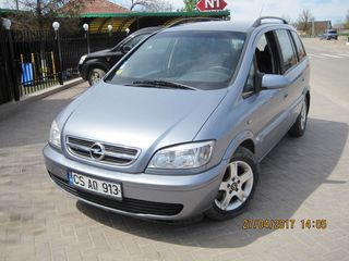 Opel Zafira foto 6