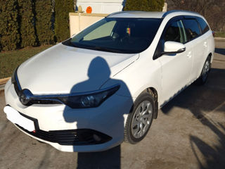 Toyota Auris foto 2