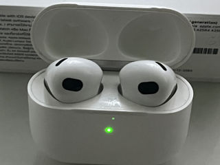 AirPods 3 foto 2