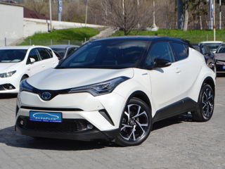 Toyota C-HR foto 1