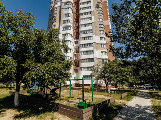 Apartament cu 3 camere, 79 m², Telecentru, Chișinău foto 2