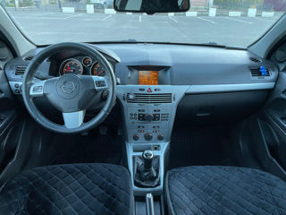 Opel Astra foto 8