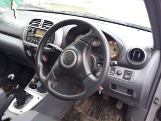 Toyota Rav 4 foto 8