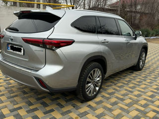 Toyota Highlander foto 2