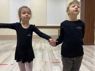 Dansuri pentru copii, танцы детям центр
