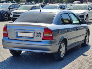 Opel Astra foto 3