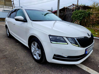 Skoda Octavia foto 3