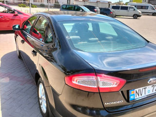 Ford Mondeo foto 3