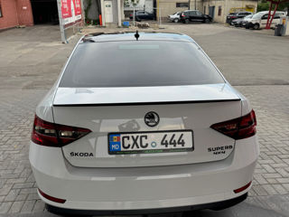 Skoda Superb foto 4