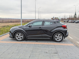 Toyota C-HR foto 4