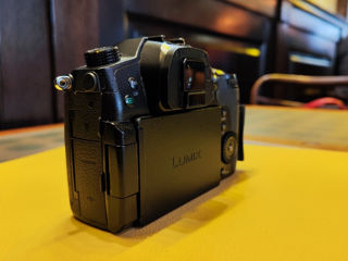 Lumix GH5 Body foto 2