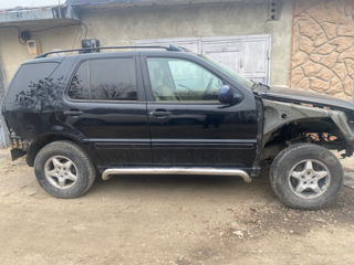 Mercedes ML-163 anul 2001 2,7 CDI foto 2