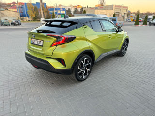 Toyota C-HR foto 5