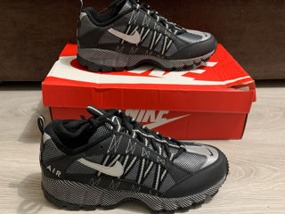 Nike air humara originale