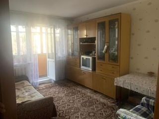 Apartament cu 3 camere, 75 m², Centru, Cupcini, Edineț foto 4