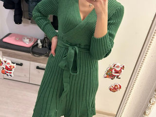 Vând rochiță tricot, verde