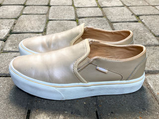 Vans Rose Gold Metallic Slip On. Размер 40. В отличном состоянии. Оригинал. foto 2